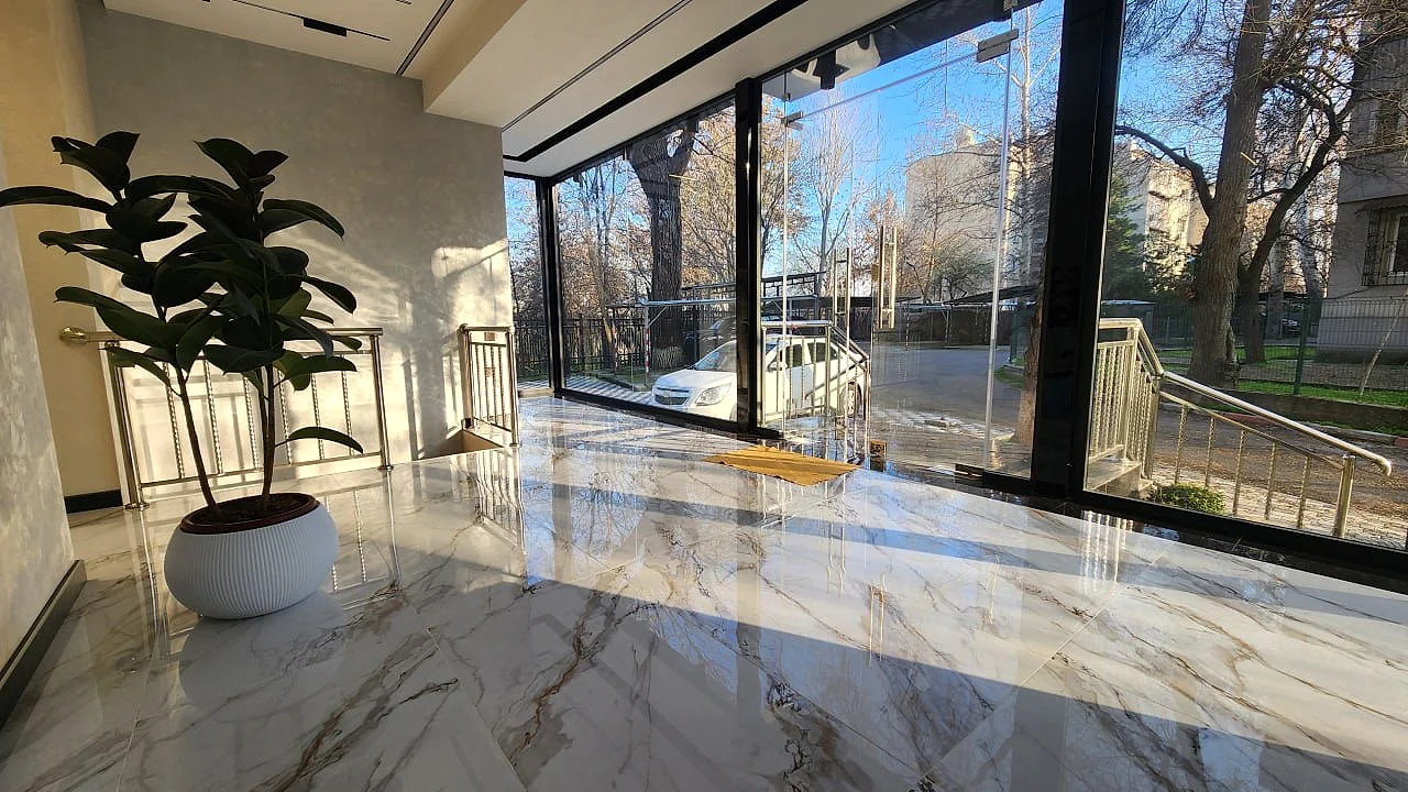Продажа 4-комнатной квартиры в mirzo-ulugbek районе, 102 м² — Ц-1
