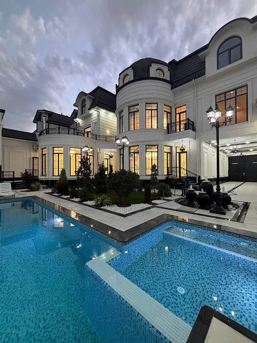 Продажа 6-комнатной квартиры в mirzo-ulugbek районе, 1 000 м² — Амир Темур махалля