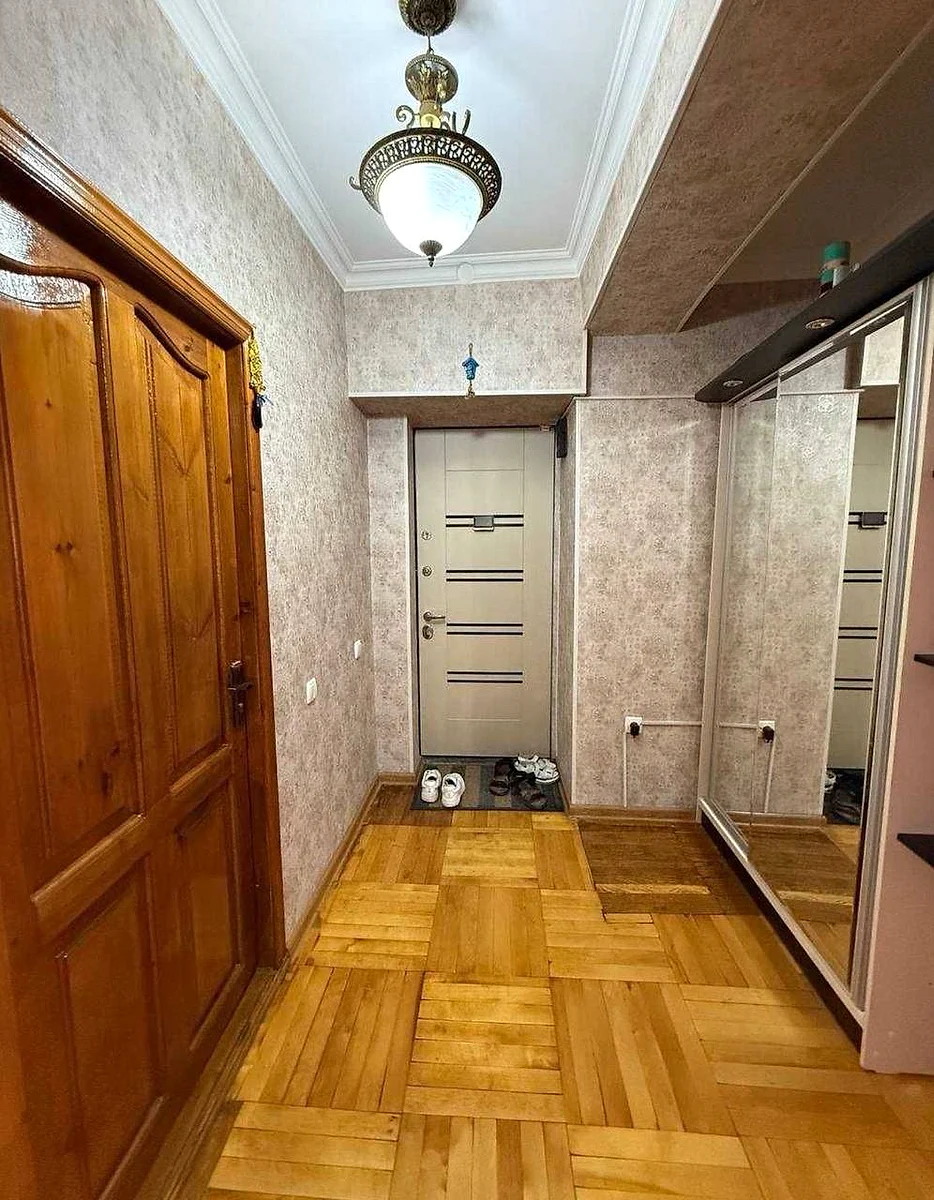 Продажа 3-комнатной квартиры в yunusabad районе, 70 м² — Ц6