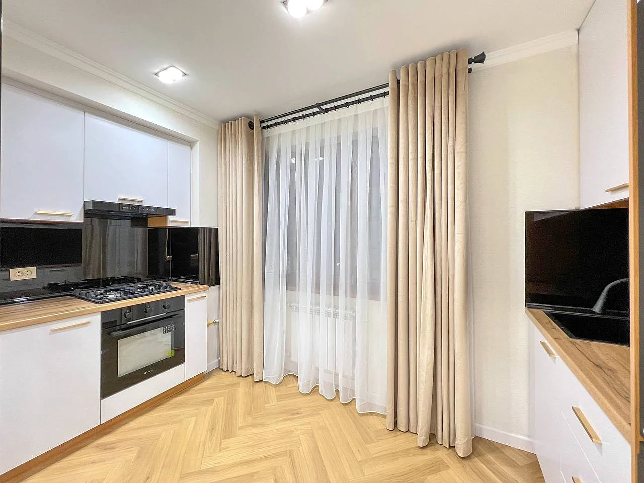 Продажа 3-комнатной квартиры в mirzo-ulugbek районе, 65 м² — Буюк ипак йули