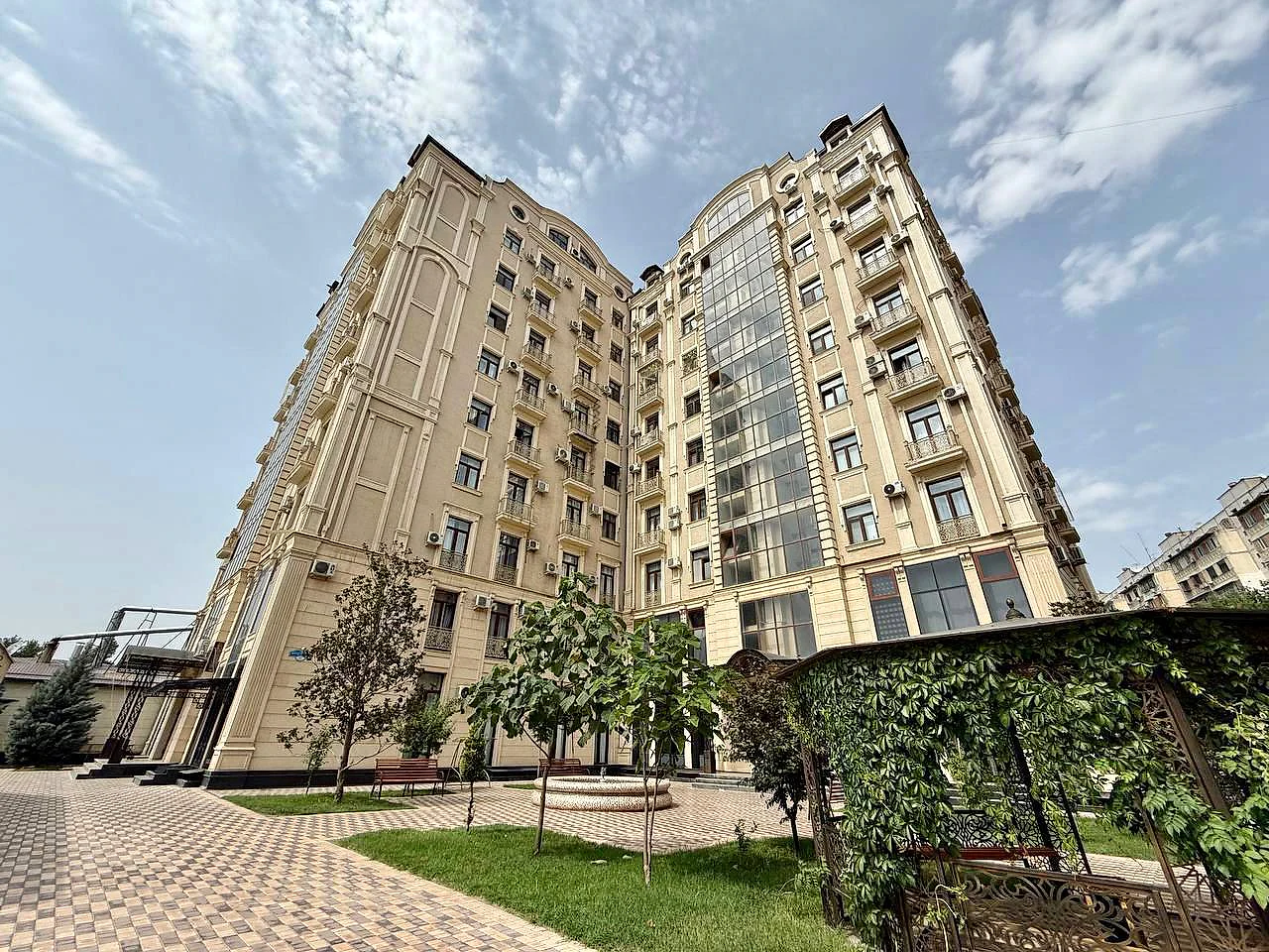 Продажа 2-комнатной квартиры в mirabad районе, 71 м² — Катта Мирабад