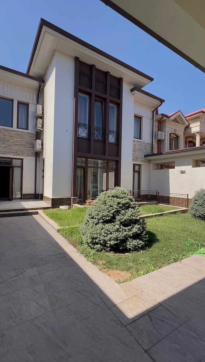 Продажа дома в Мирзо-Улугбекском районе, 350 м² — Буюк Ипак Йули