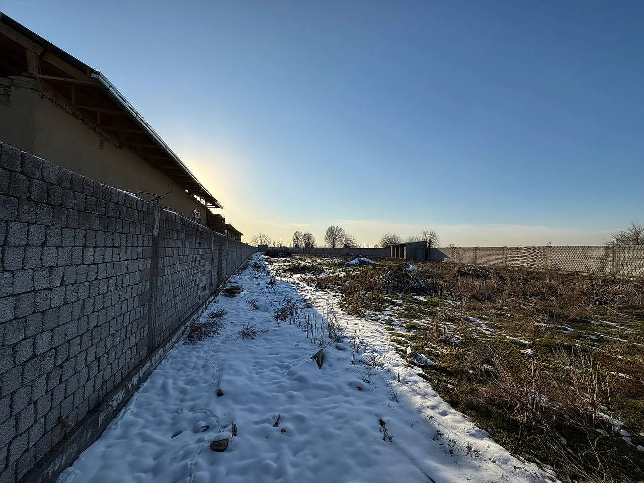 Продажа земельного участка в oblast-yukorichirchiq районе — oblast-yukorichirchiq — 1