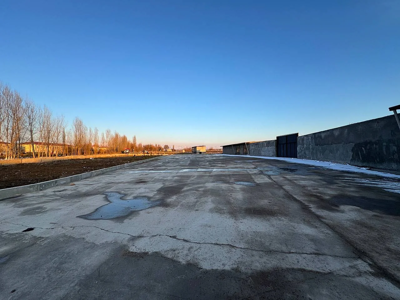Продажа земельного участка в oblast-yukorichirchiq районе — oblast-yukorichirchiq — 1
