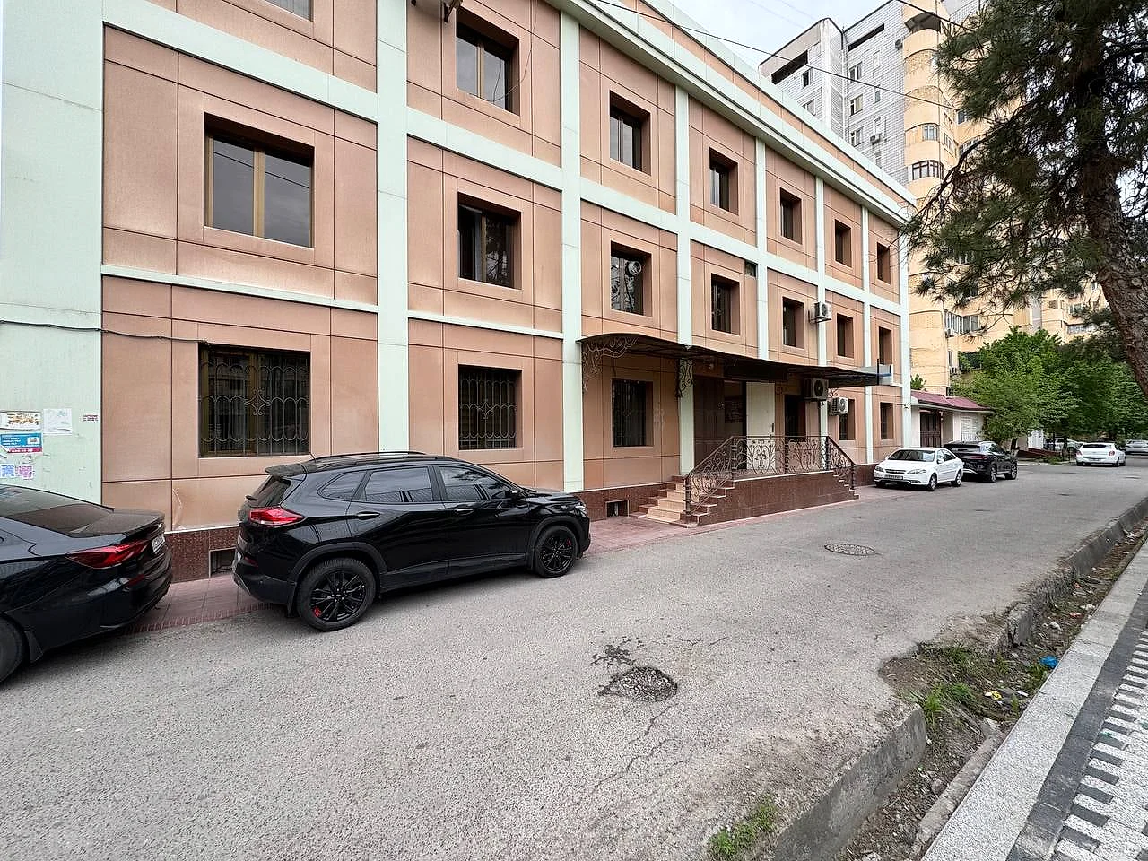 Commercial space for sale in shakhontakur district — 1 178 m² — 1