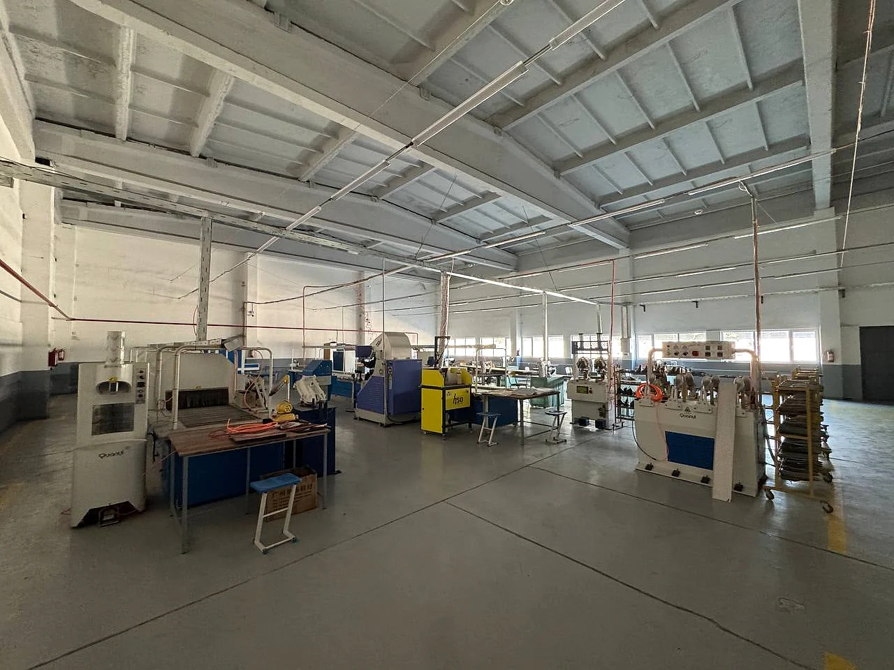 Warehouse for sale in oblast-kibray district — 843 m² — 1
