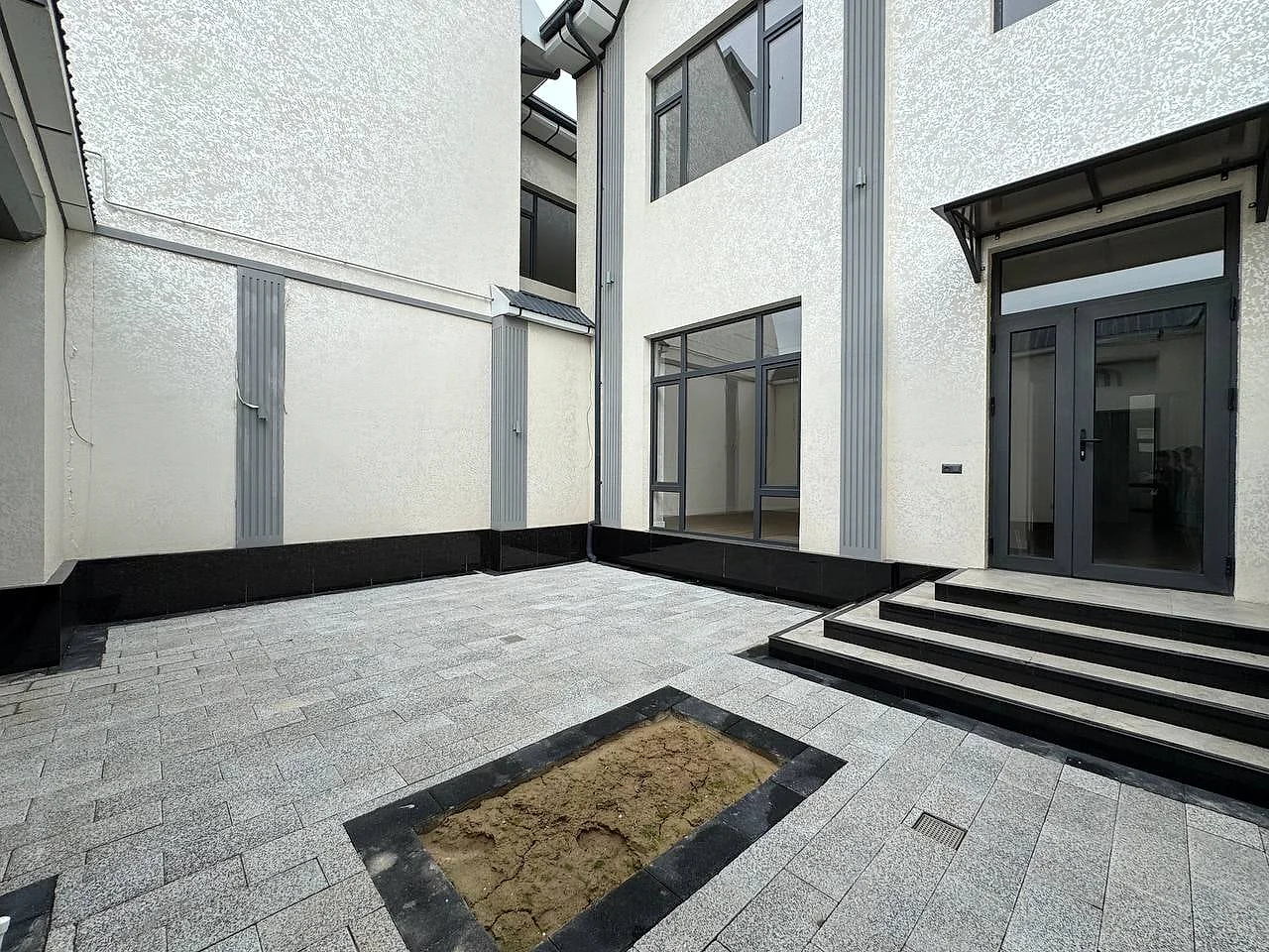 5-room cottage for sale in Yunusabad district — 203 m² — 1