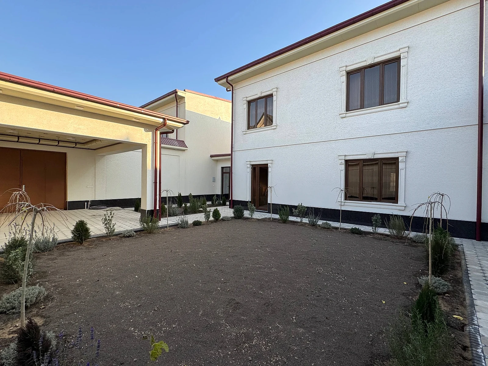 5-room cottage for sale in oblast-kibray district — 200 m² — 1