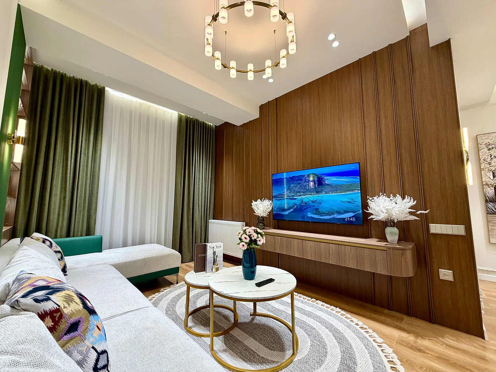 Yakkasaroy tumanida 3 xonali kvartira sotiladi — 96 m² — 1