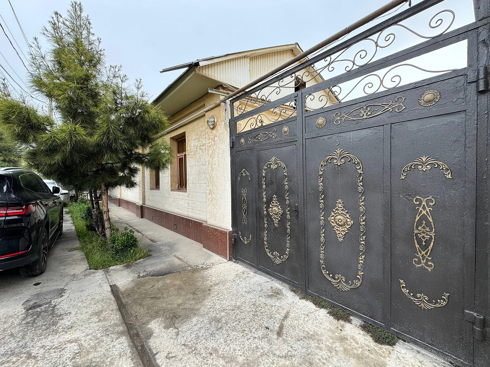 8-room house for sale in Yakkasaray district — 135 m² — 1
