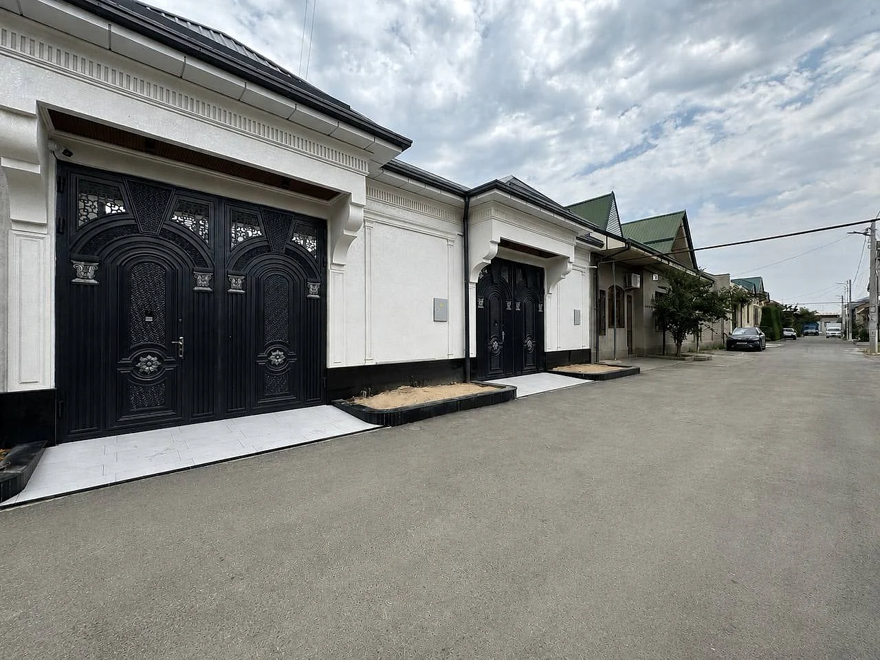 6-room cottage for sale in Sergeli district — 257 m² — 1