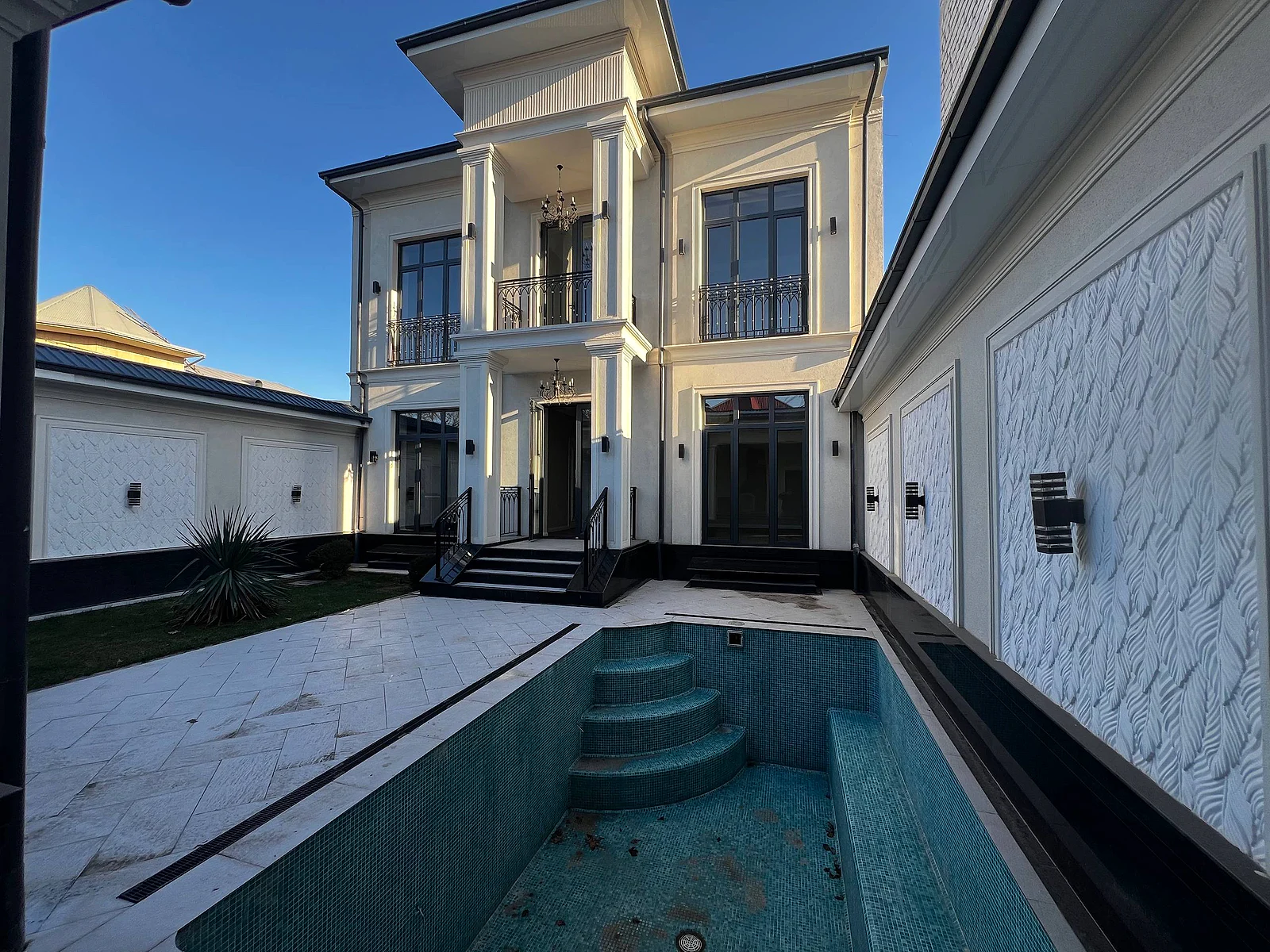 Продажа 6-комнатной квартиры в mirzo-ulugbek районе, 450 м² — Никитина